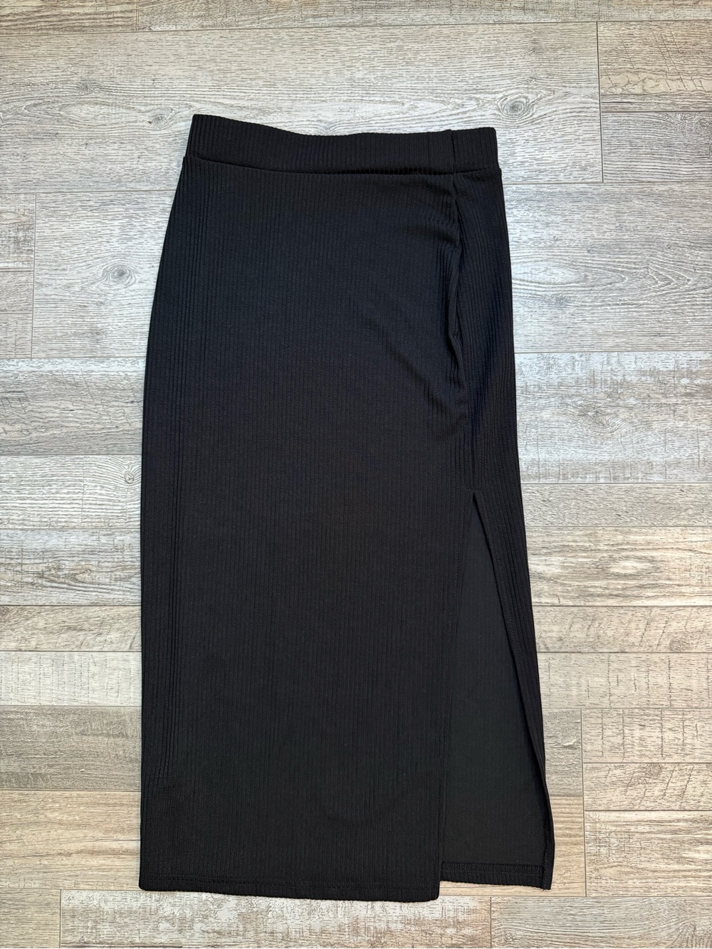 Black Ribbed Midi Skirt with Side Slit